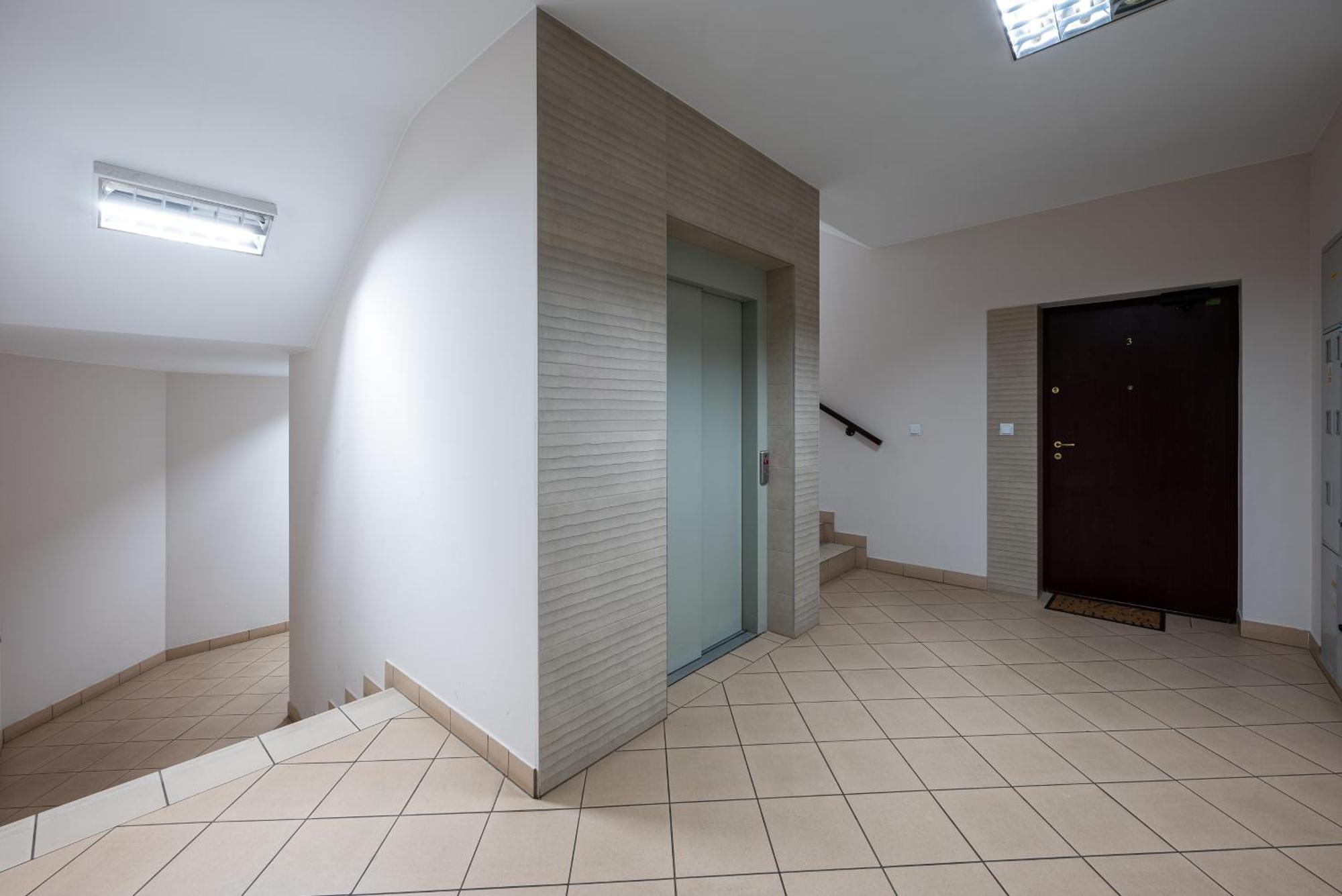 Park Praski 2-Bedroom Apartment وارسو المظهر الخارجي الصورة