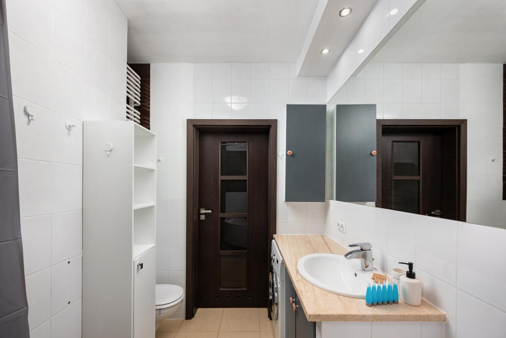 Park Praski 2-Bedroom Apartment وارسو المظهر الخارجي الصورة