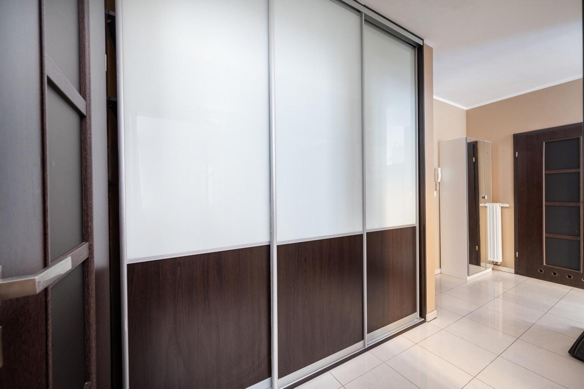 Park Praski 2-Bedroom Apartment وارسو المظهر الخارجي الصورة